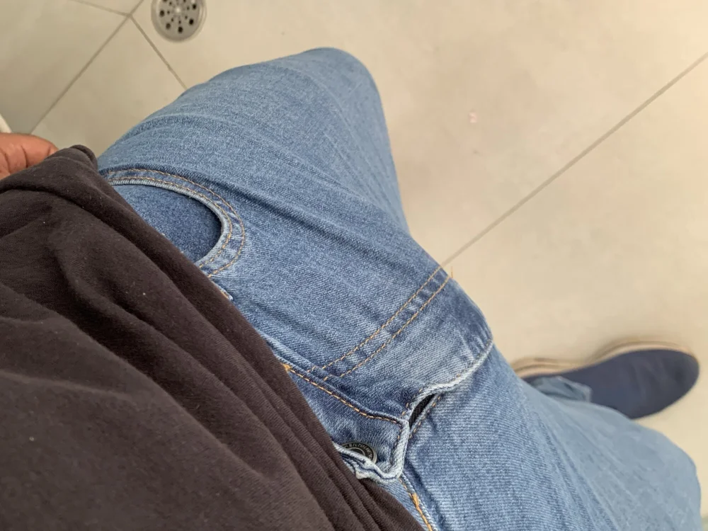 Carloslucas69n Offline XXX chat