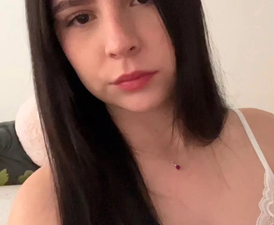 IsoldeVane's Offline Chat Room