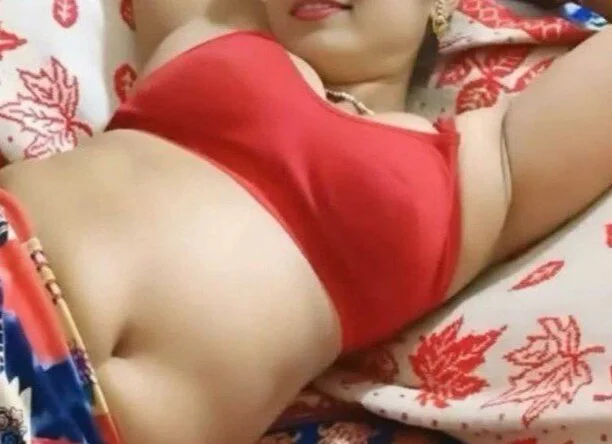 Uff_Janvi cam model