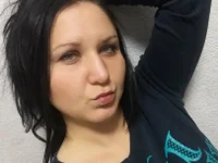 Holly_Bette Chat XXX in diretta