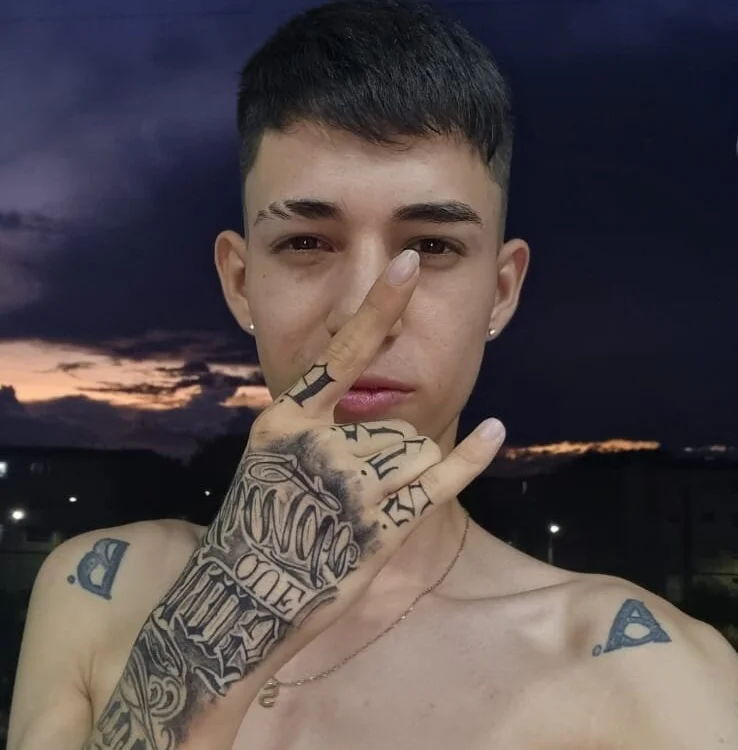 master-sebas' Offline Chat Room