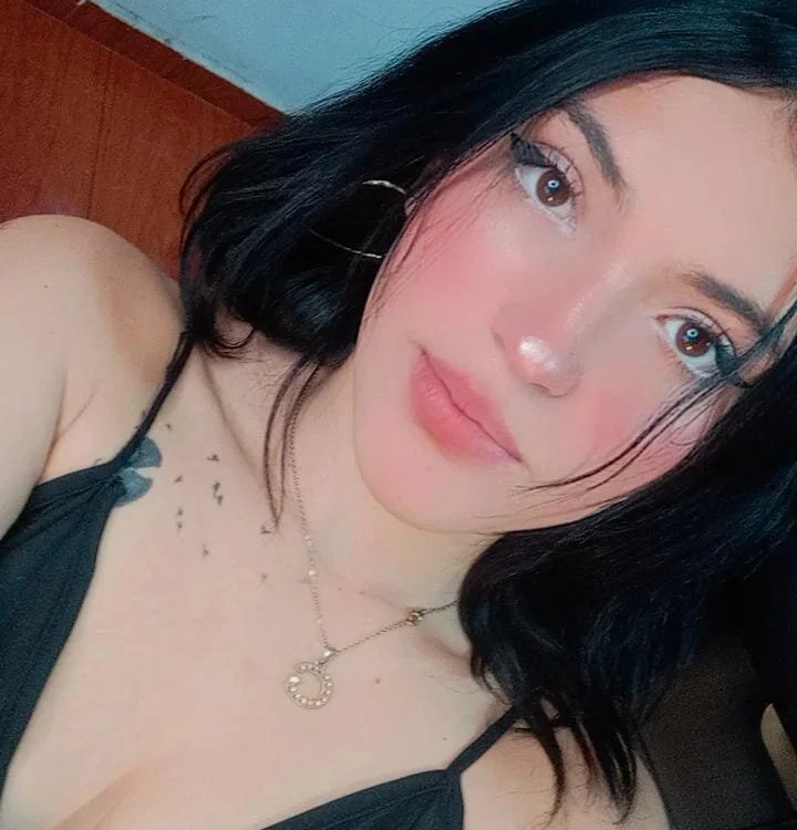 darlyn17_'s Offline Chat Room