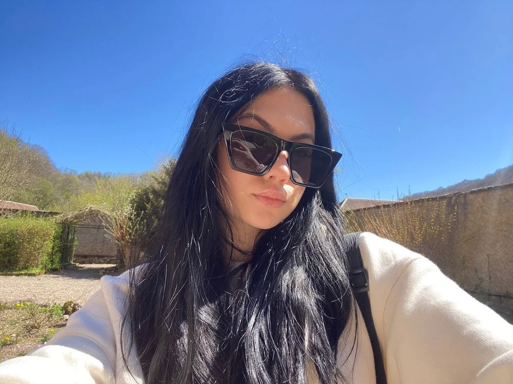 DreamLiya's Offline Chat Room