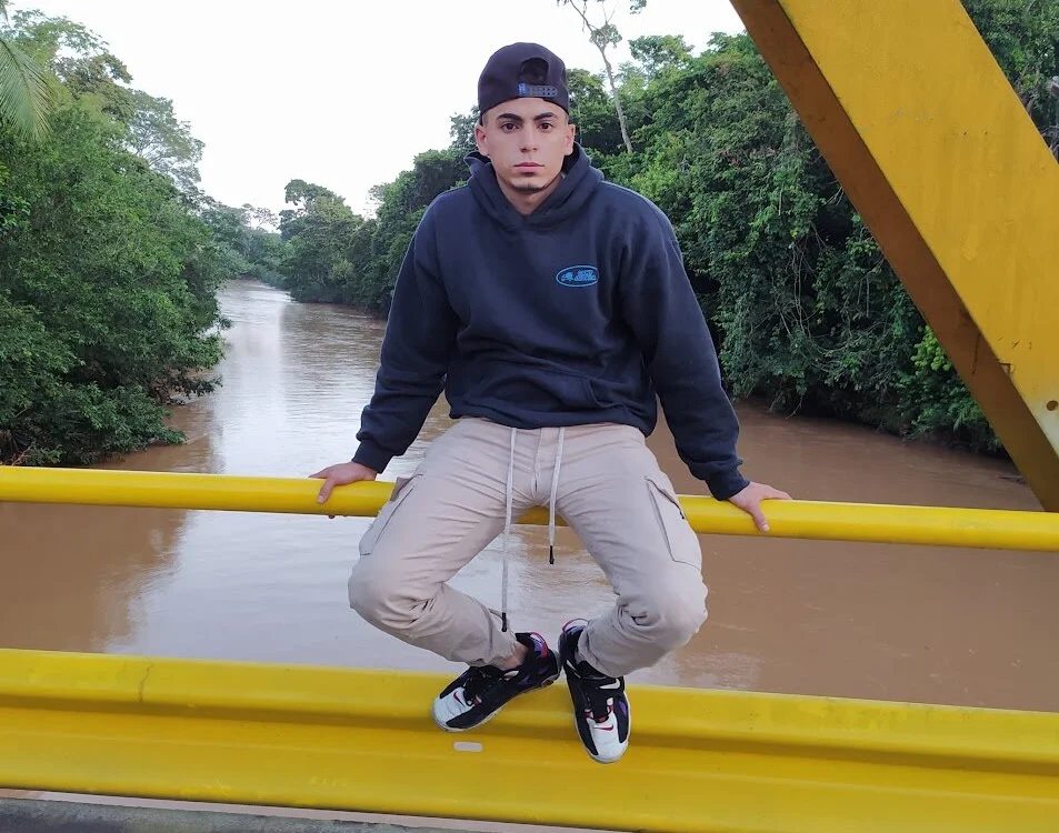 Max_Stron111: συνομιλία ΧΧΧ εκτός σύνδεσης