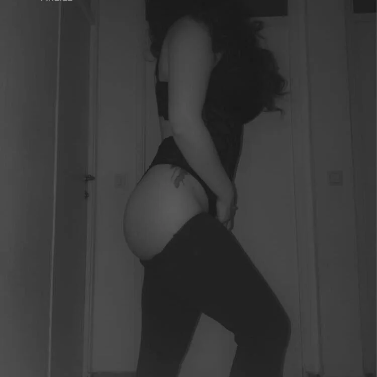 Alpha_Couple_ Offline XXX-Chat