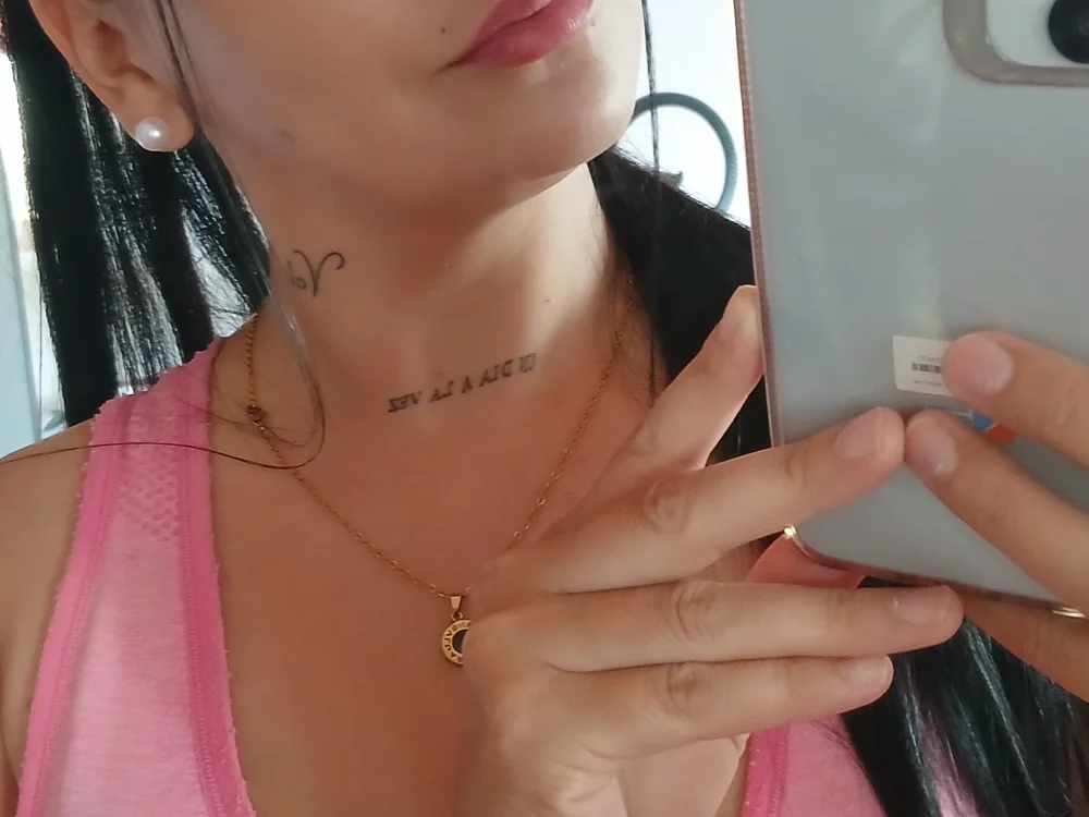Latinasexx99 커버 사진