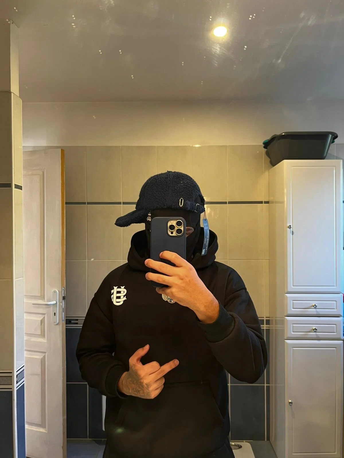 novin_21cm