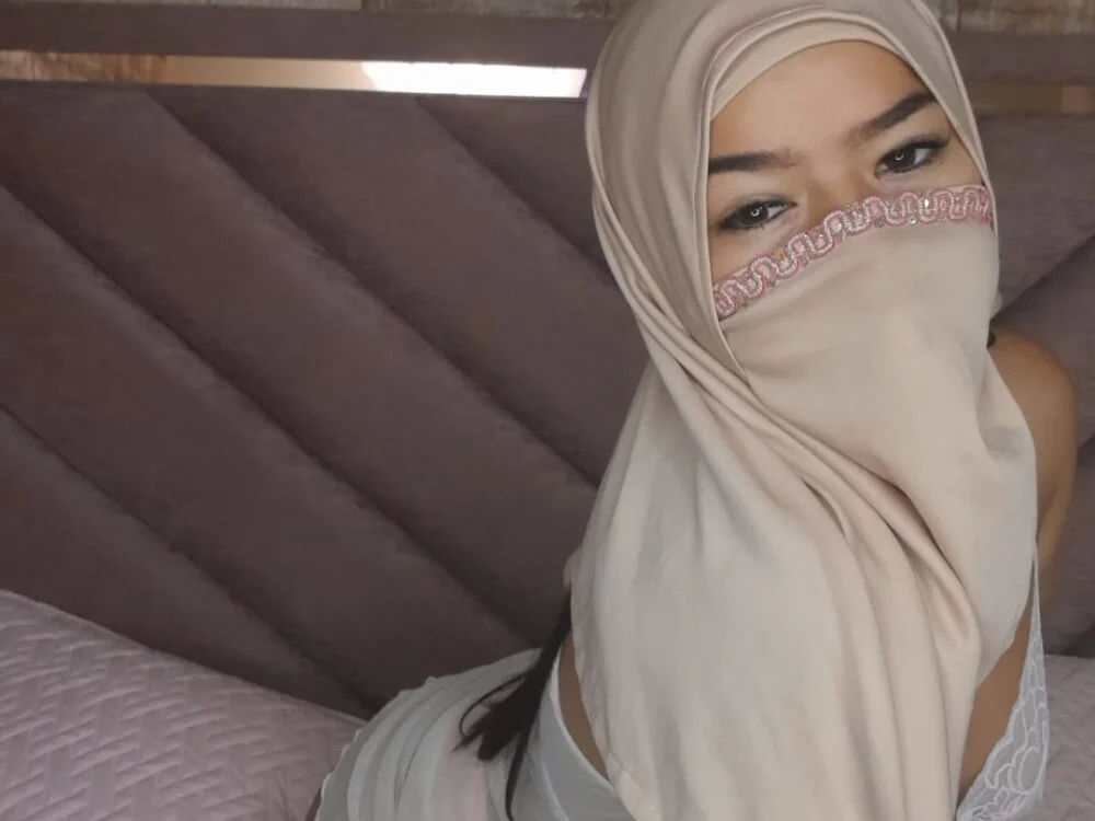 Amal_Bakir: офлайн-секс-чат