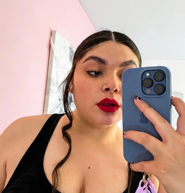 Salome_pink18 cover photo