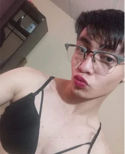 SoffiFemboy Chat XXX offline