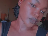 YrSlaveAmina's webcam live show