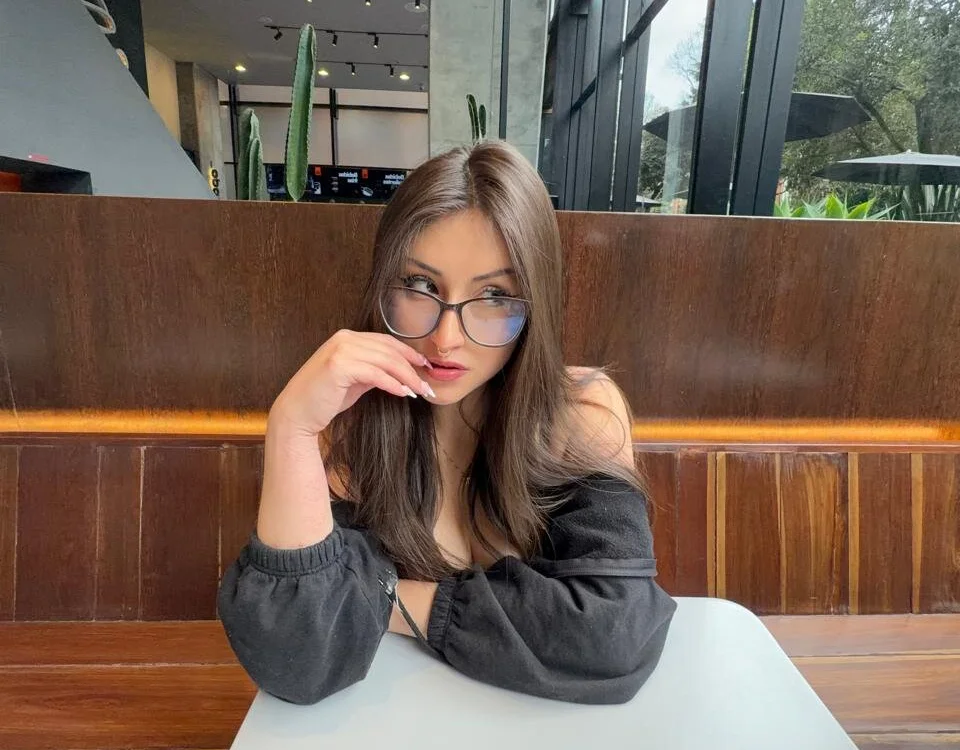 delilah_moore's Offline XXX Chat