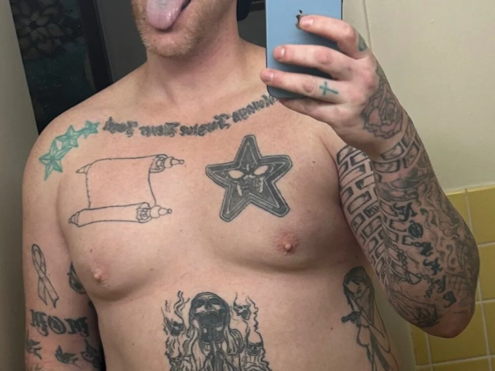 SexyDaddy1719: офлайн-секс-чат