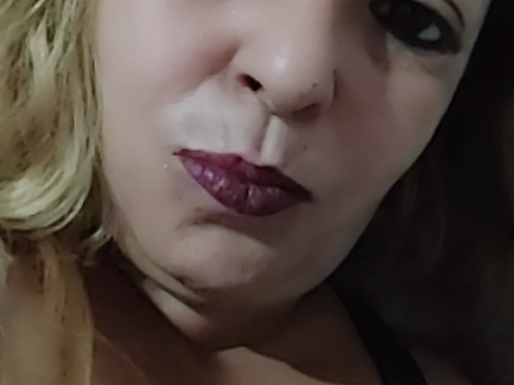 Joanapri's Offline Chat Room