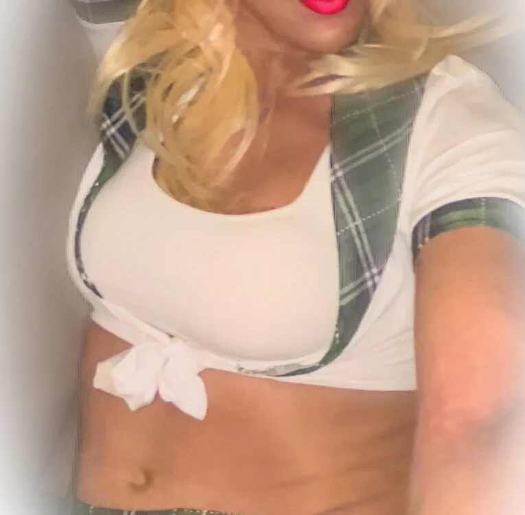 Tgirlstacy79's Offline XXX Chat
