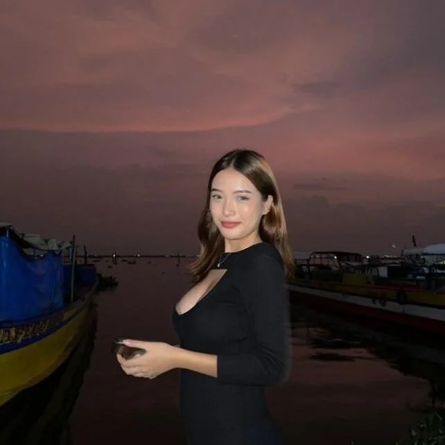 EllieCoconut001 Obrolan XXX Offline