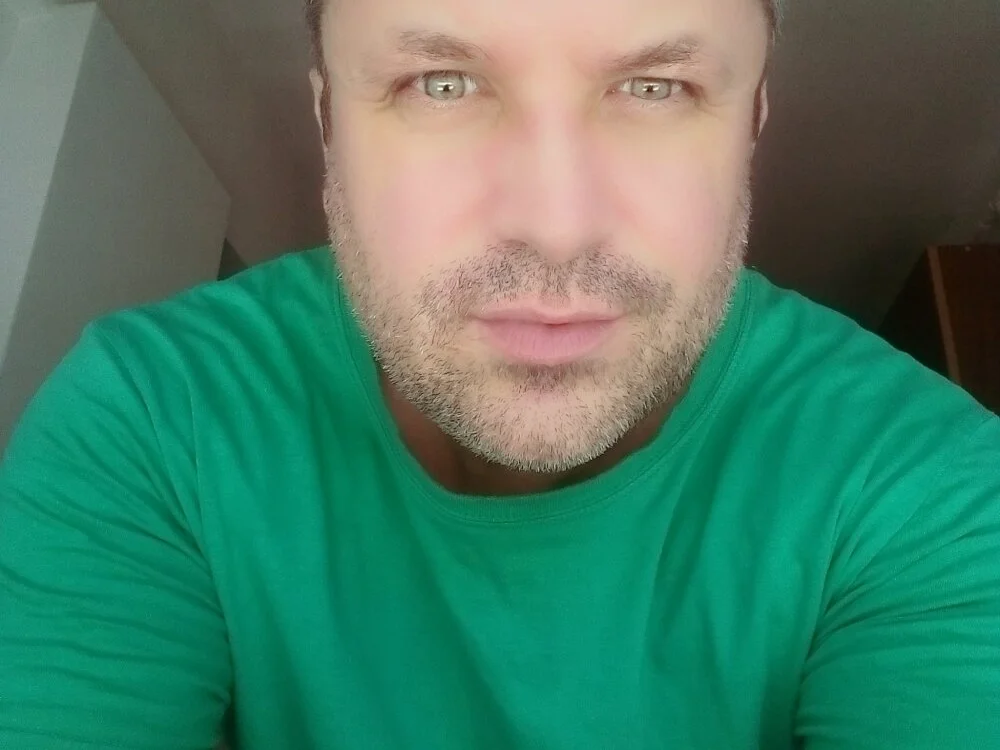 eyess12のオフラインXXXチャット