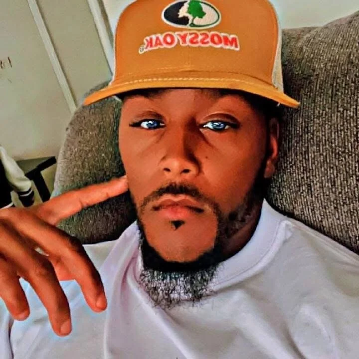 Jahmir_Manker92 Chat XXX offline