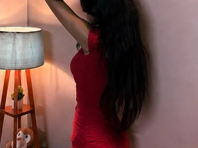 Unique-bella Female Newblackhair Online Webcam Striptease