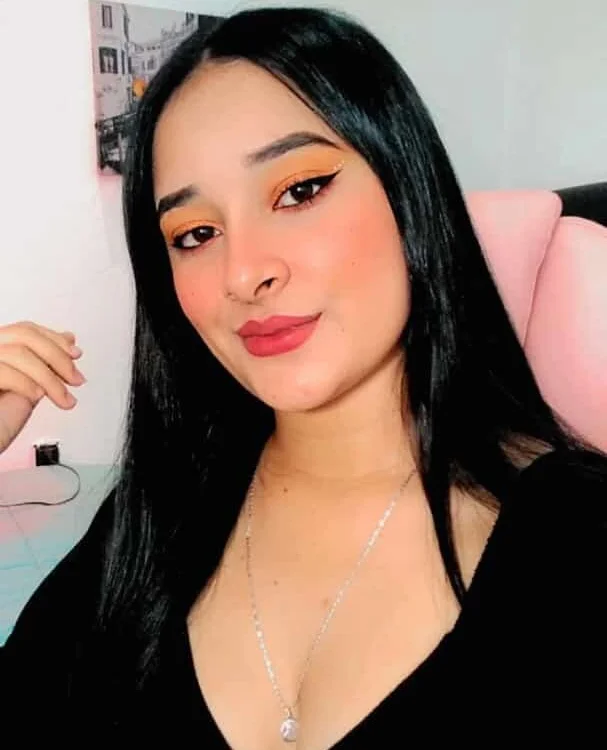 Katyx69x's Offline Chat Room