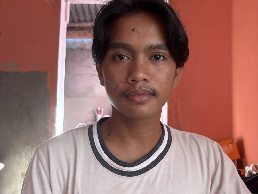 Naughty_Twink20 Offline XXX-chat