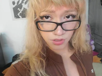 Belle_Kitte Trans Cumshot Webcam Strip