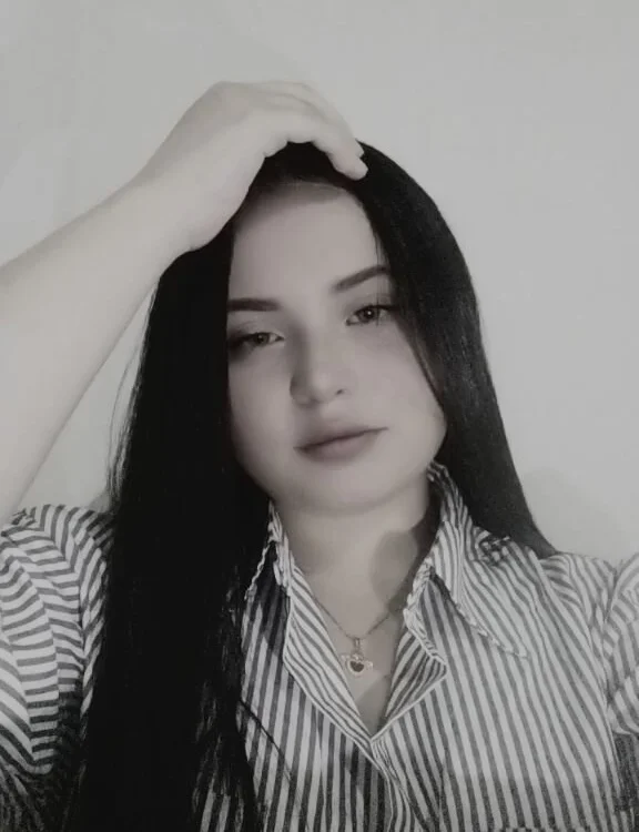 Jade_Queen_v's Offline Chat Room