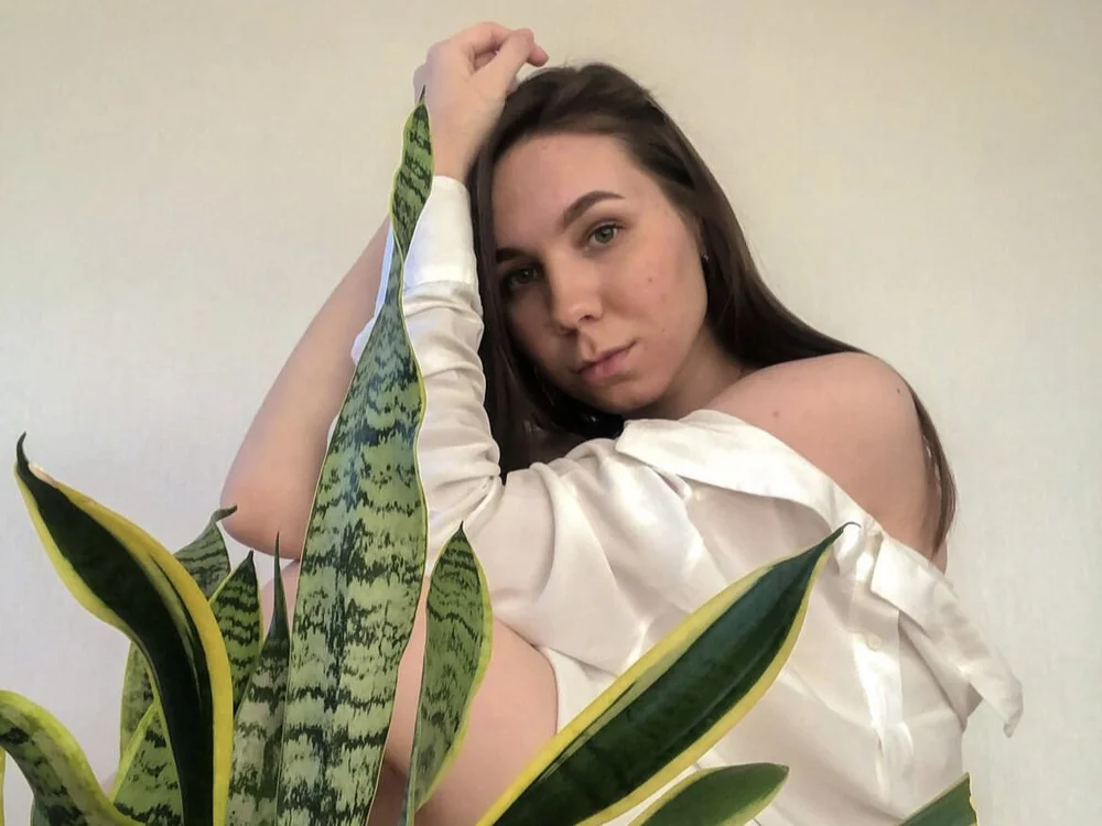 LisaHallf's Offline XXX Chat