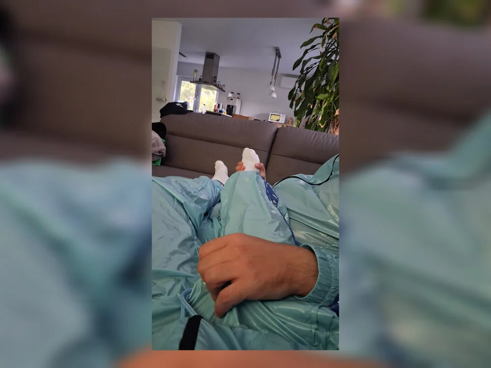 xMvk1's Offline XXX Chat