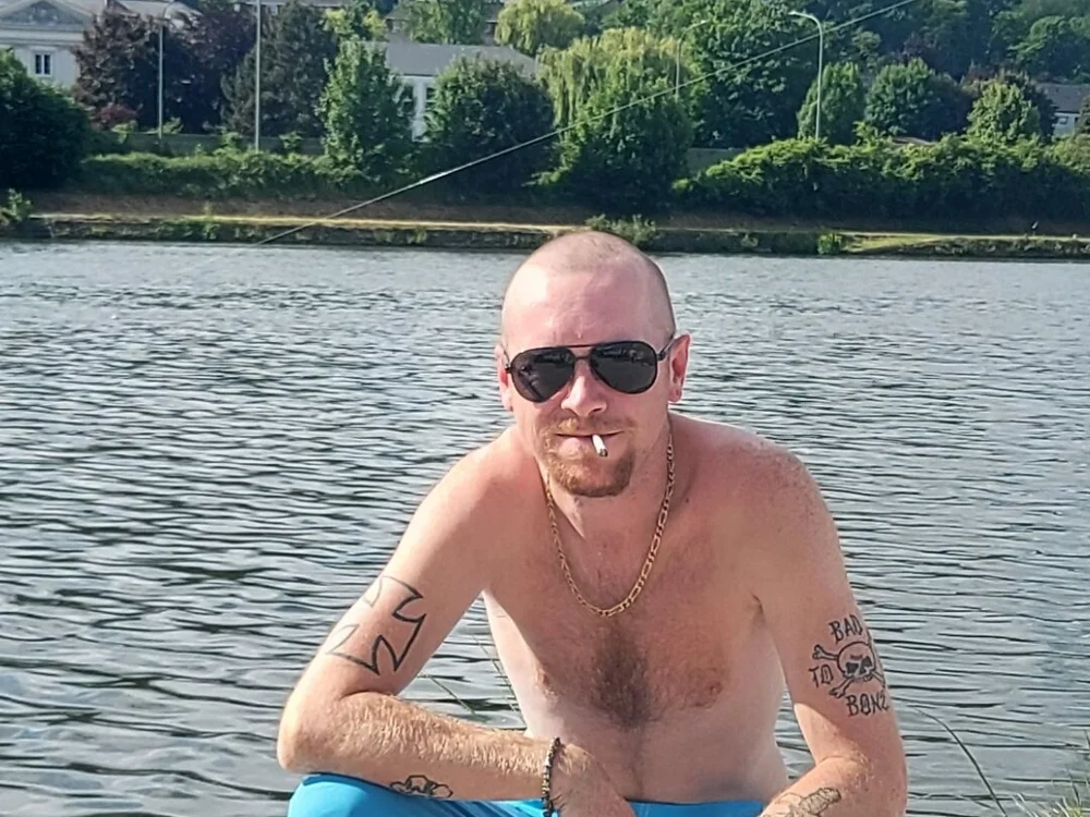 belgiumboy89 offline chatrum