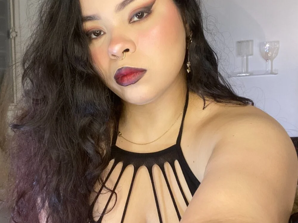 xCharlotte_20 Offline XXX-Chat