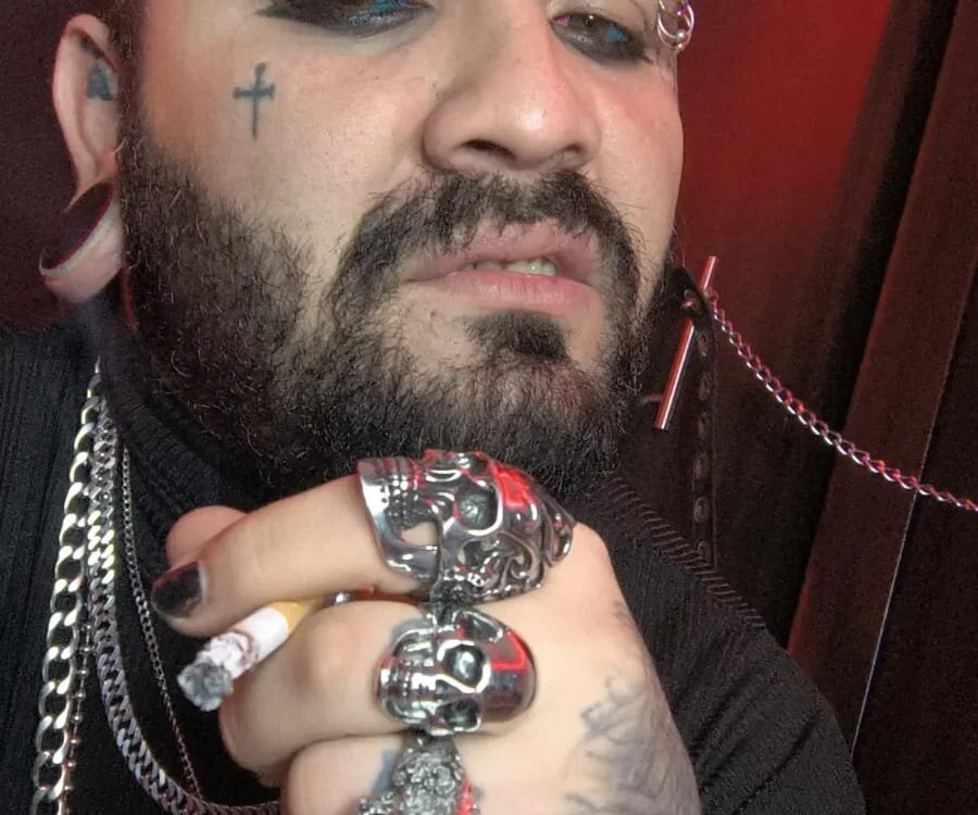 Офлайн-чат XXX darkclothes