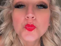 AverenLovesYou's webcam live show