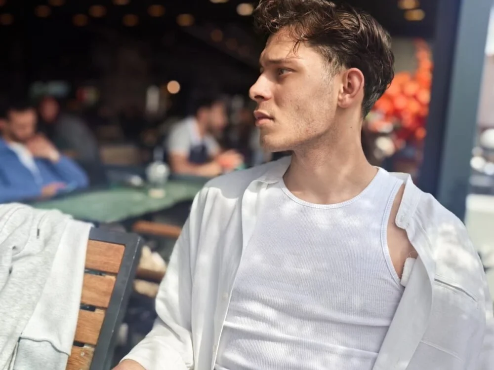 Hotmanyara অফলাইন XXX চ্যা  ট