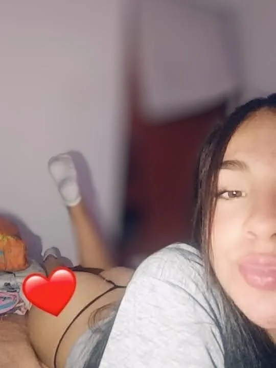 dafne_queenn Chat XXX Ngoại tuyến