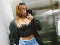 Valentiinagomezz's Offline Chat Room