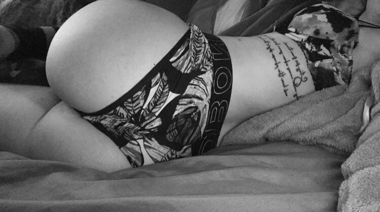 TigerLilyxo's Offline XXX Chat