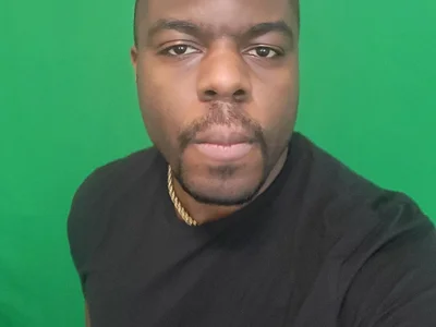 TyrealSilver Male Straight Naked Webcam