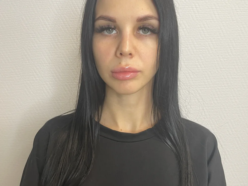 OdelynHendry offline chatrum