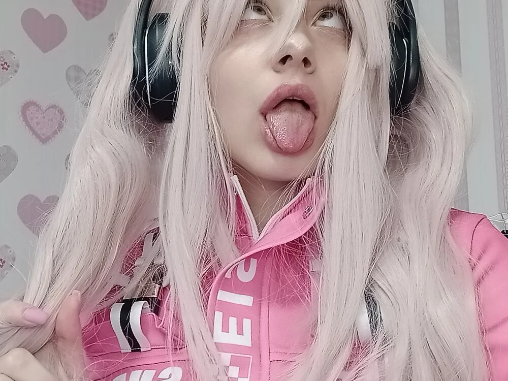 AliceNikke Offline XXX-Chat