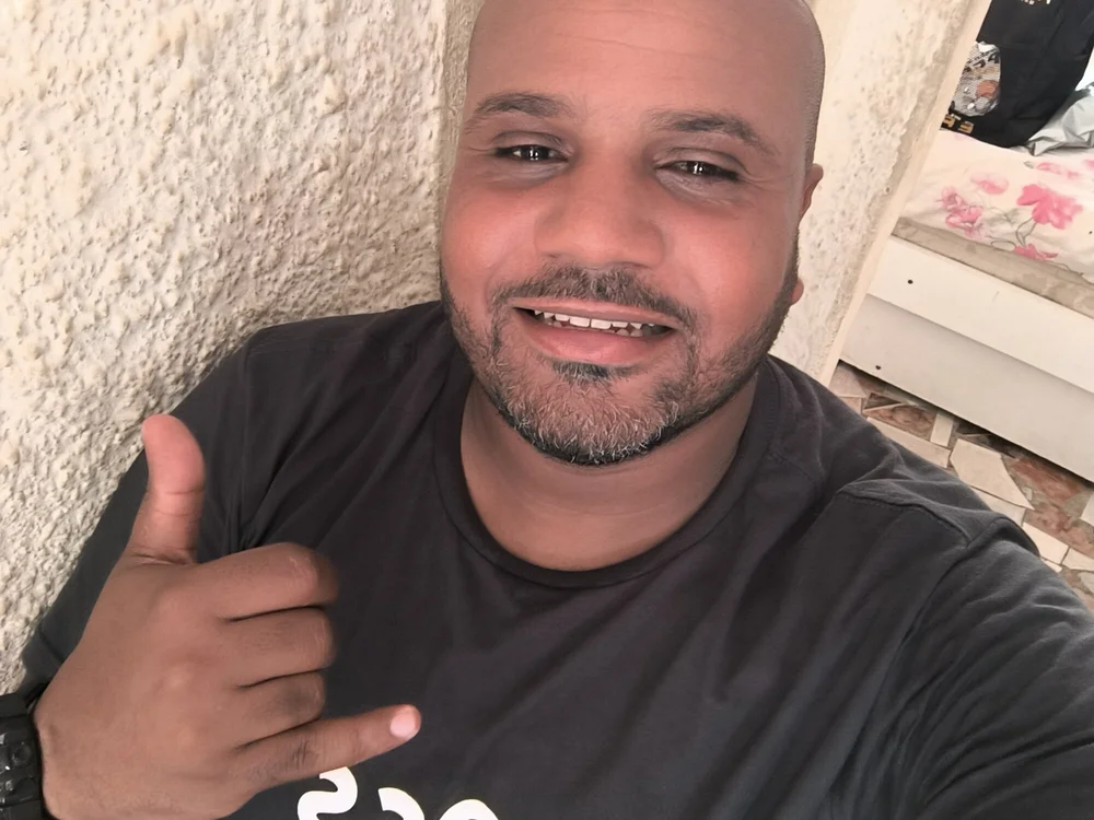 Santinho1990's Offline Chat Room