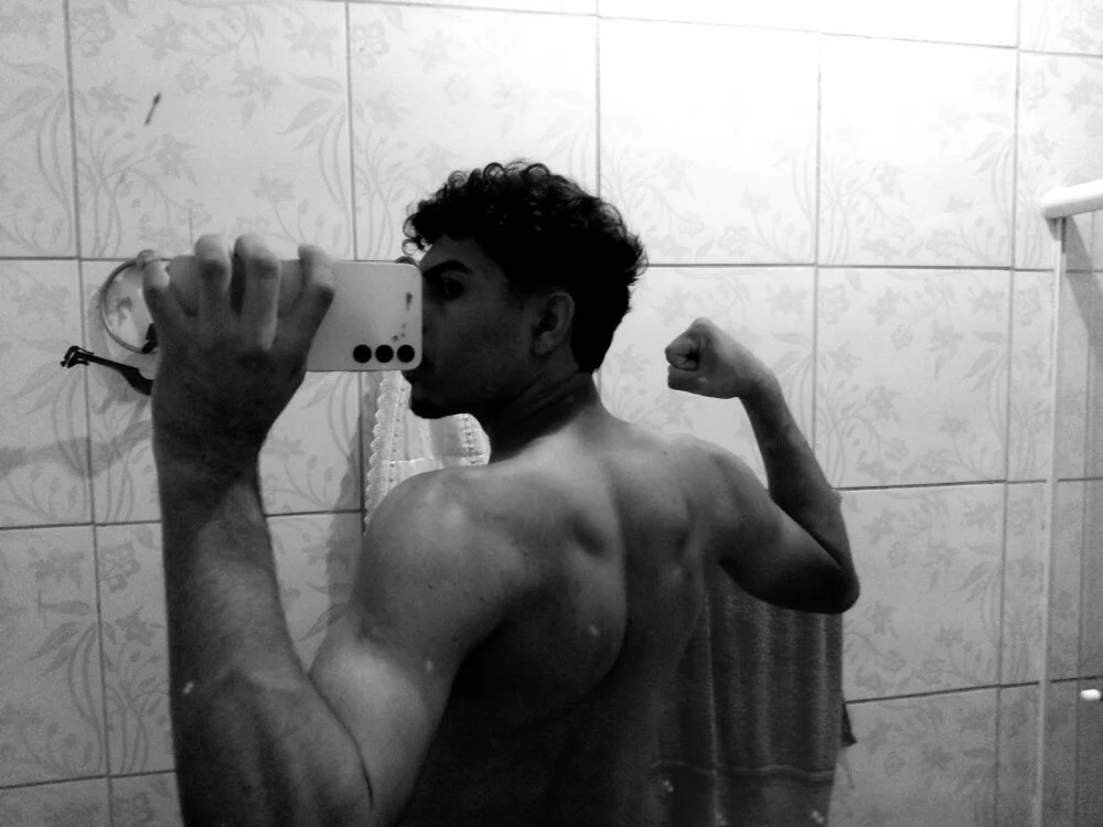 Harley085 Offline XXX-chat