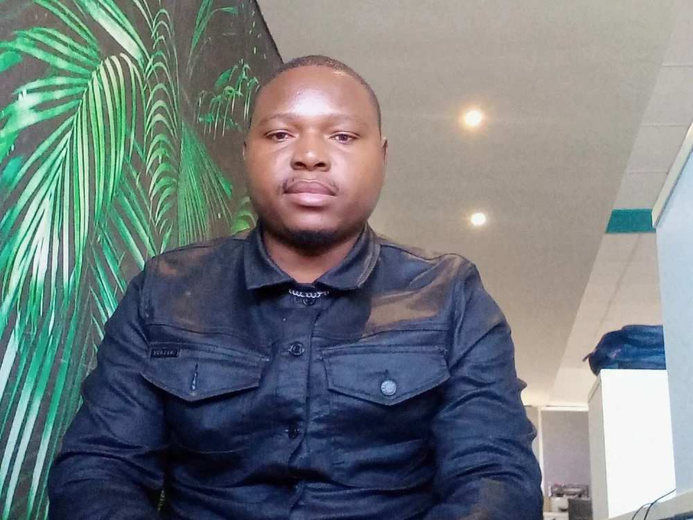 Chat +18 off-line de Makhuvha30