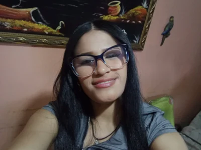 Lagatitafeliz Female Mobileyoung Cam Strip