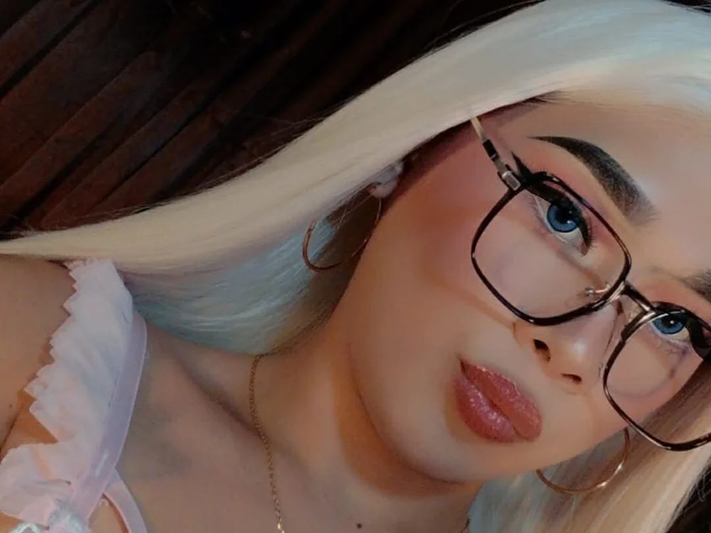 alexafucker's Offline Chat Room