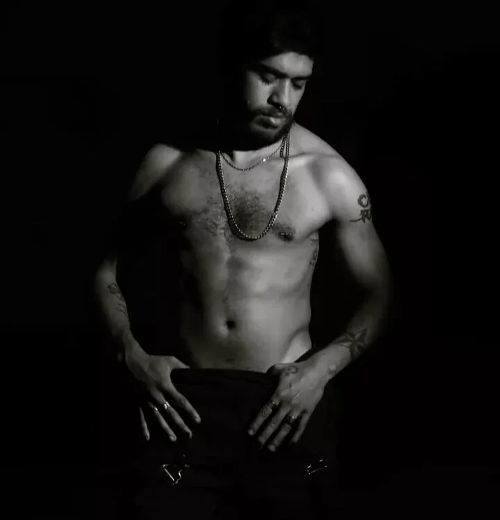 Rengooo73 Offline XXX Chat