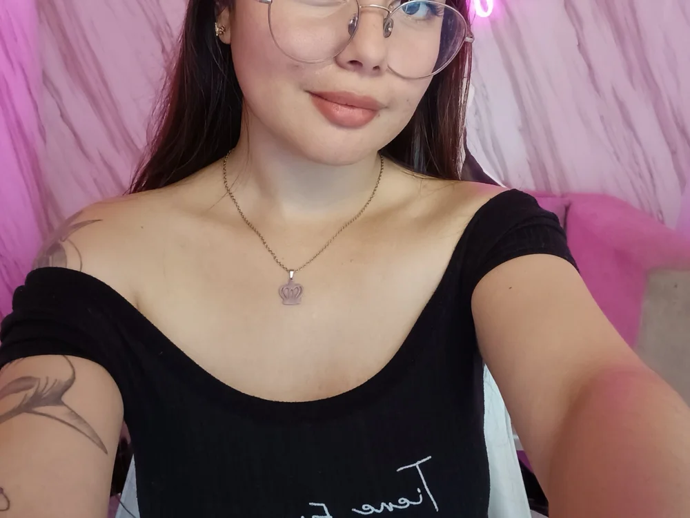 _Nami_b's Offline Chat Room