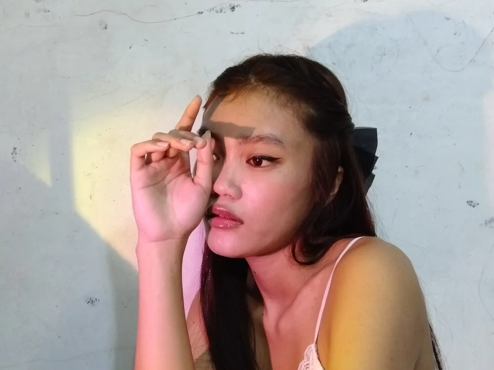 skinny_gracie's Offline XXX Chat