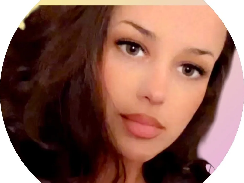 Canaryblu's Offline Chat Room