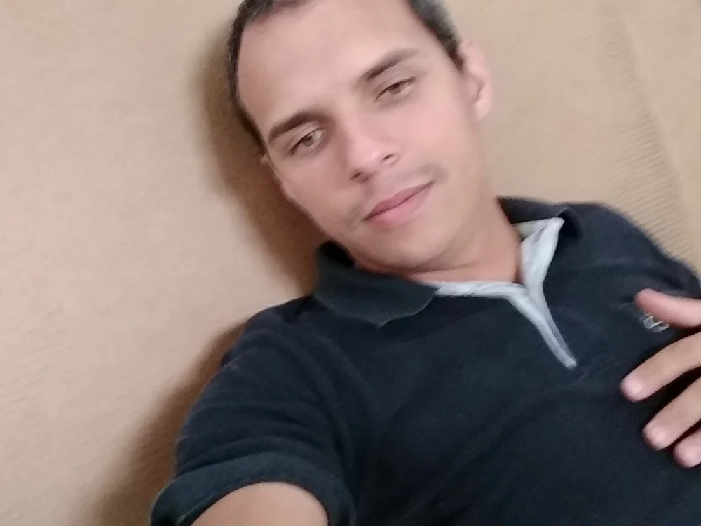 E-manuel39's Offline XXX Chat